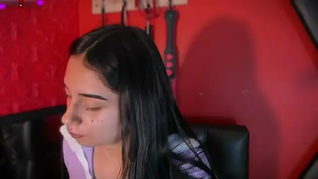 Monttserratt online show from April 2026 02:33:01 PM