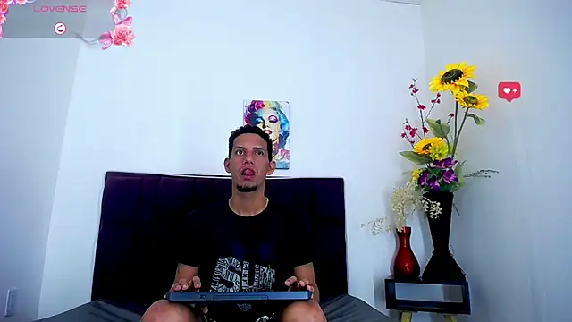 Snapshot of kevin__fox_ chatting on February 2025 03:45:01 AM kevin fox online show from February 2025 03:45:01 AM