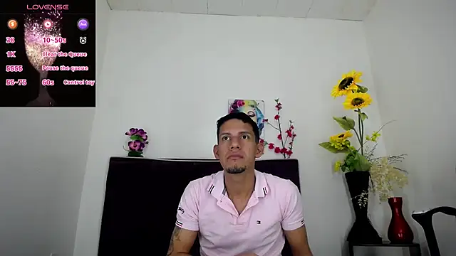 Snapshot of kevin__fox_ chatting on February 2025 07:19:02 PM kevin fox online show from February 2025 07:19:02 PM