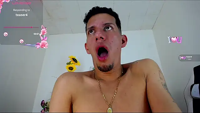 Snapshot of kevin__fox_ chatting on March 2025 01:43:02 AM kevin fox online show from March 2025 01:43:02 AM