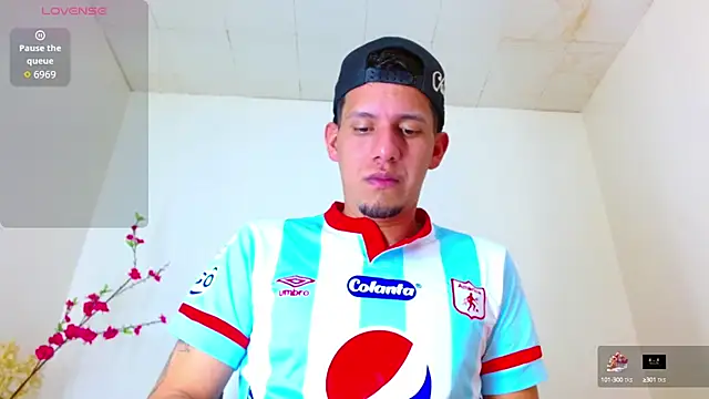 Snapshot of kevin__fox_ chatting on September 2025 07:14:01 PM kevin fox online show from September 2025 07:14:01 PM