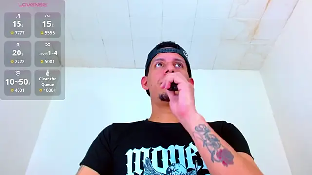 Snapshot of kevin__fox_ chatting on September 2025 07:16:01 PM kevin fox online show from September 2025 07:16:01 PM