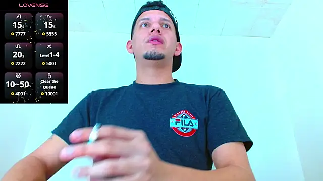 Snapshot of kevin__fox_ chatting on October 2025 07:12:01 PM kevin fox online show from October 2025 07:12:01 PM