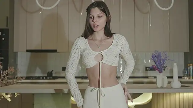 whisper of love online show from November 2025 02:17:02 AM