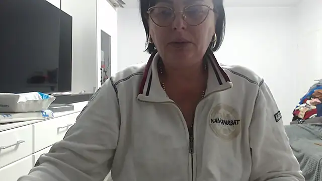 Amandamuller1982 online show from November 2025 09:41:02 PM