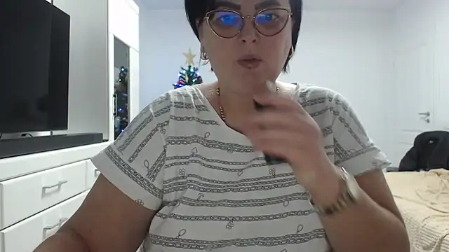 Amandamuller1982 online show from December 2025 11:24:02 PM