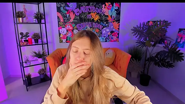 Sharon Evansi online show from December 2024 09:33:02 AM