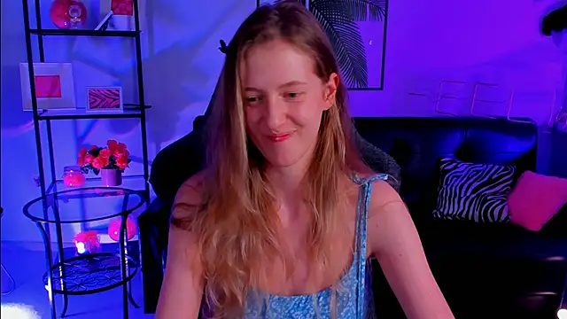 Sharon Evansi online show from March 2025 06:12:02 PM