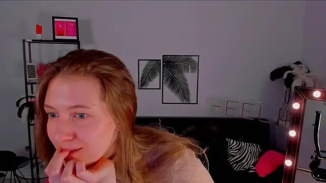 Sharon Evansi online show from March 2025 11:38:02 AM