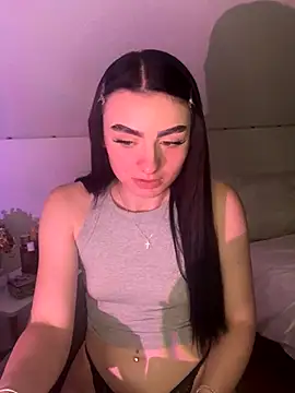 AdelinaAlia online show from September 2025 06:30:01 PM