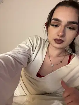 Snapshot of AdelinaAlia chatting on June 2026 08:33:02 PM AdelinaAlia online show from June 2026 08:33:02 PM