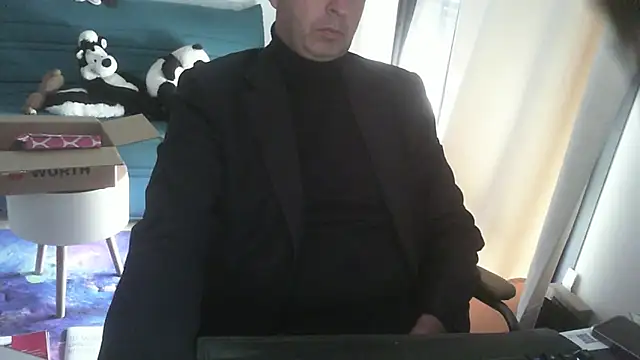 shyfrenchcock1 online show from January 2025 12:41:01 PM