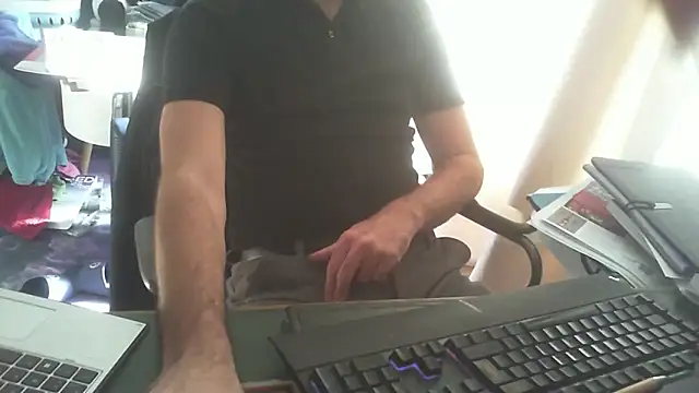 Snapshot of shyfrenchcock1 chatting on October 2025 08:59:01 AM shyfrenchcock1 online show from October 2025 08:59:01 AM