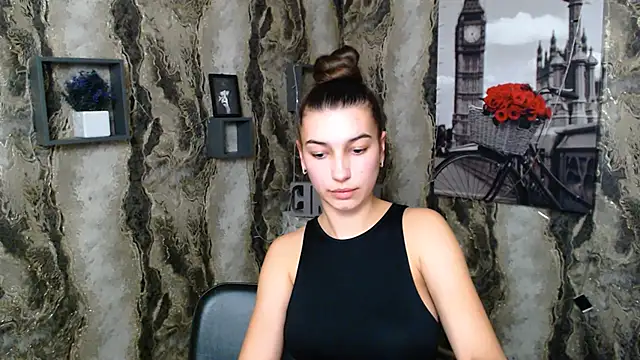 KarolinaRosse  online show from February 2025 12:50:02 PM