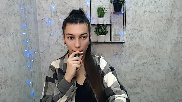 KarolinaRosse  online show from February 2025 10:07:01 AM