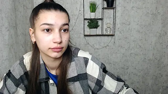 KarolinaRosse  online show from March 2025 06:57:02 AM