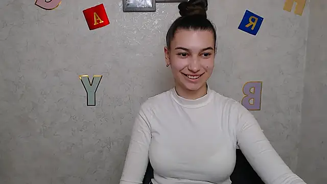 KarolinaRosse  online show from March 2025 01:12:01 PM