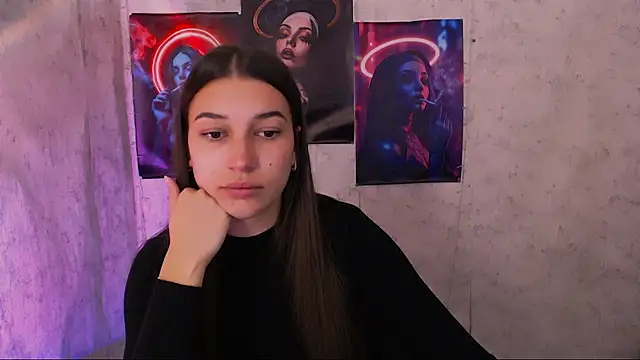 KarolinaRosse  online show from October 2025 05:04:01 AM