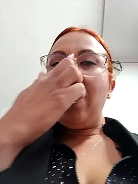 Snapshot of VIOLETA-25_ chatting on January 2025 10:51:02 PM VIOLETA-25 online show from January 2025 10:51:02 PM