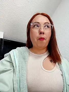 Snapshot of VIOLETA-25_ chatting on January 2025 03:46:01 PM VIOLETA-25 online show from January 2025 03:46:01 PM