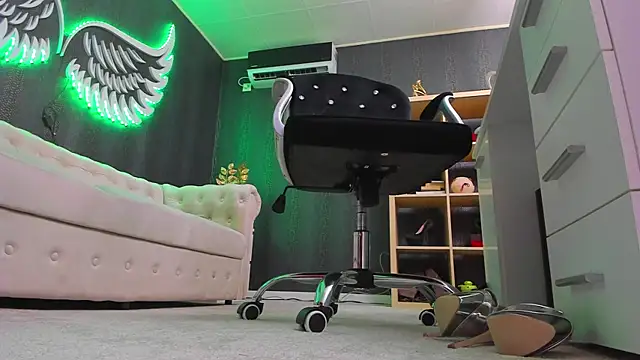 anemarieejolie online show from January 2025 10:39:01 PM