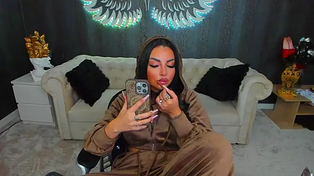 anemarieejolie online show from December 2025 05:18:02 PM