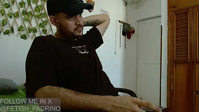 fetish padrino online show from March 2025 03:07:01 PM