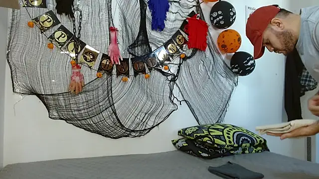 Snapshot of fetish_padrino chatting on October 2025 03:03:01 PM fetish padrino online show from October 2025 03:03:01 PM