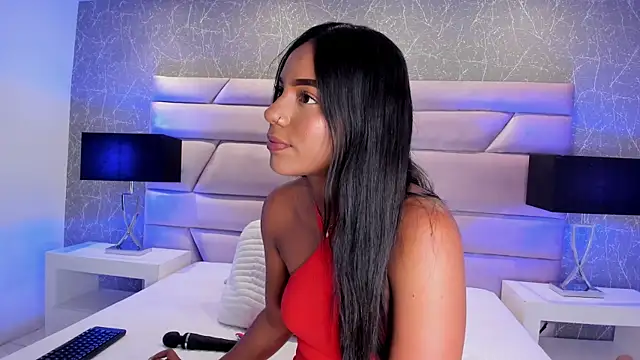 ChloeTayylor  online show from November 2025 07:47:01 PM