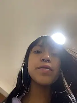 Snapshot of bonnie_18x chatting on December 2024 02:23:01 AM bonnie 18x online show from December 2024 02:23:01 AM