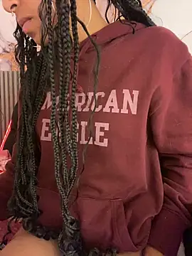 bonnie 18x online show from November 2025 11:48:01 PM