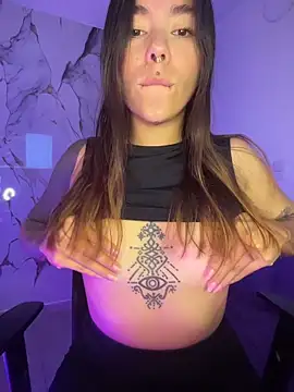 luccianagreyy online show from April 2026 12:14:02 PM