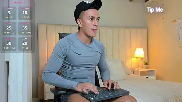 Aron Bolt online show from January 2025 02:57:01 AM