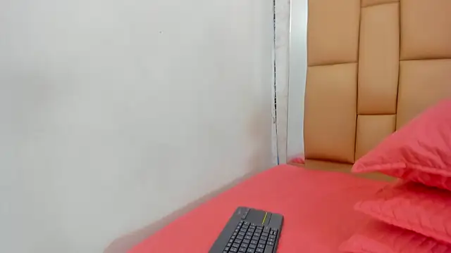 Amy wats0n online show from December 2024 07:38:02 PM