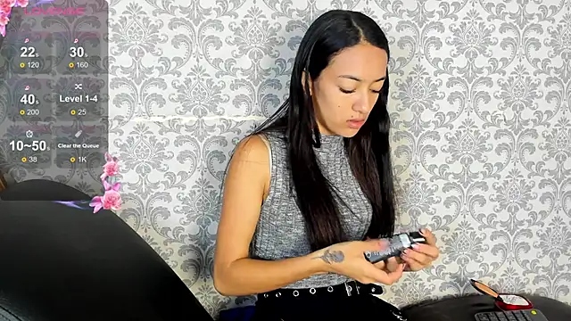 Snapshot of Mia_scarlet69 chatting on February 2025 12:16:01 PM Mia scarlet69 online show from February 2025 12:16:01 PM