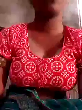 Snapshot of riya_houswife chatting on December 2024 08:52:02 AM riya houswife online show from December 2024 08:52:02 AM