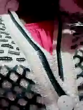 Snapshot of riya_houswife chatting on December 2024 07:44:01 AM riya houswife online show from December 2024 07:44:01 AM