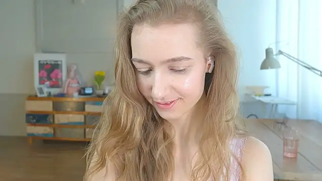 solar bella online show from February 2025 11:10:01 AM