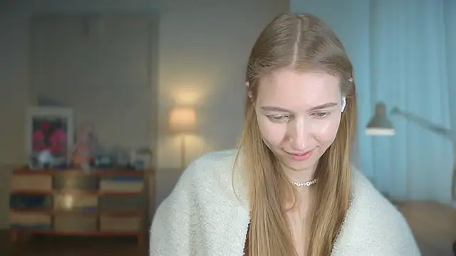 solar bella online show from March 2025 12:04:01 PM