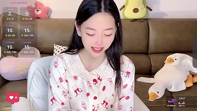 Yilin1999 online show from March 2025 11:33:01 PM