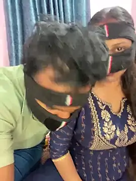 mickey love online show from October 2025 05:00:01 PM