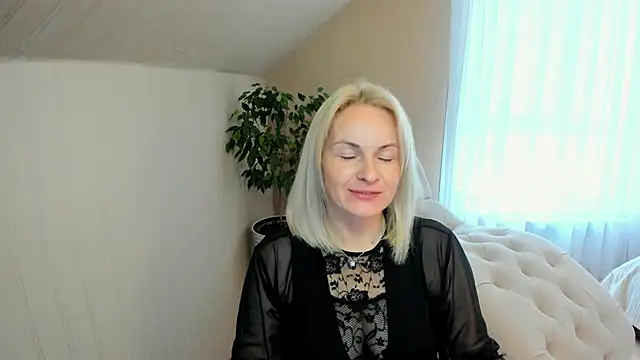 Alicee Gracee online show from December 2024 09:02:01 AM