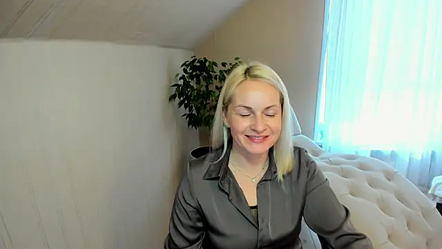 Alicee Gracee online show from December 2024 11:17:01 AM