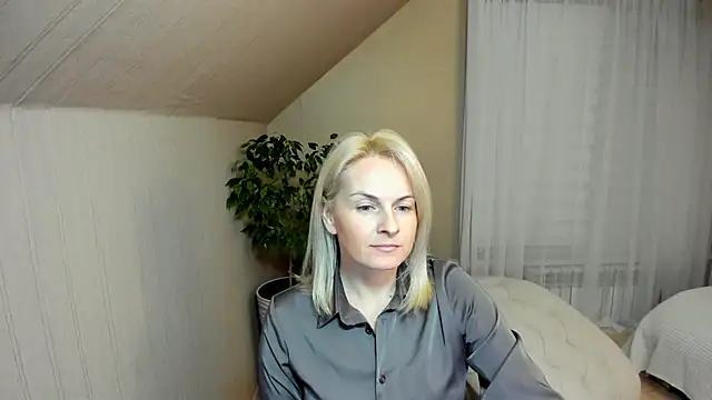 Alicee Gracee online show from January 2025 04:48:02 PM