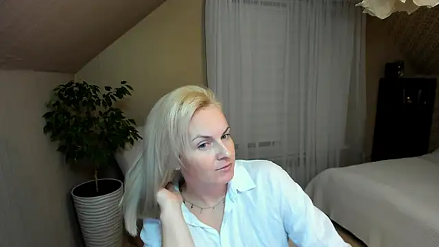 Alicee Gracee online show from January 2025 04:46:02 PM