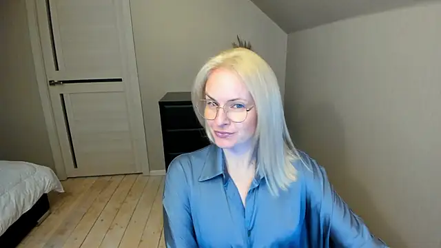 Alicee Gracee online show from March 2025 06:18:01 PM