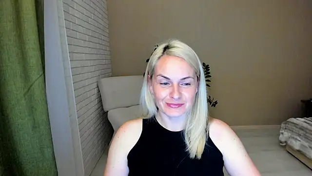 Alicee Gracee online show from September 2025 07:48:02 PM