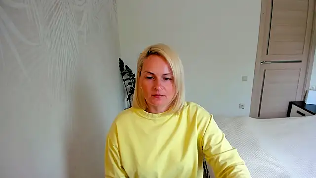 Snapshot of Alicee_Gracee chatting on June 2026 08:55:02 AM Alicee Gracee online show from June 2026 08:55:02 AM