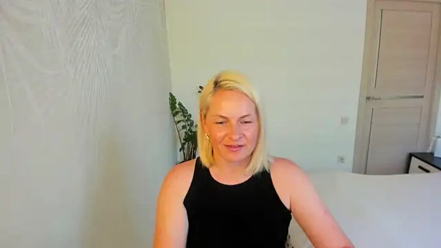 Snapshot of Alicee_Gracee chatting on June 2026 09:08:01 AM Alicee Gracee online show from June 2026 09:08:01 AM