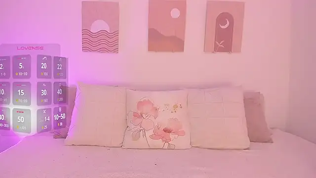 Mia Heartt online show from February 2025 08:53:02 PM